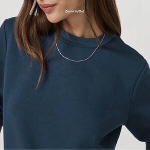 NWT Vuori Compose Crew in Ocean Blue